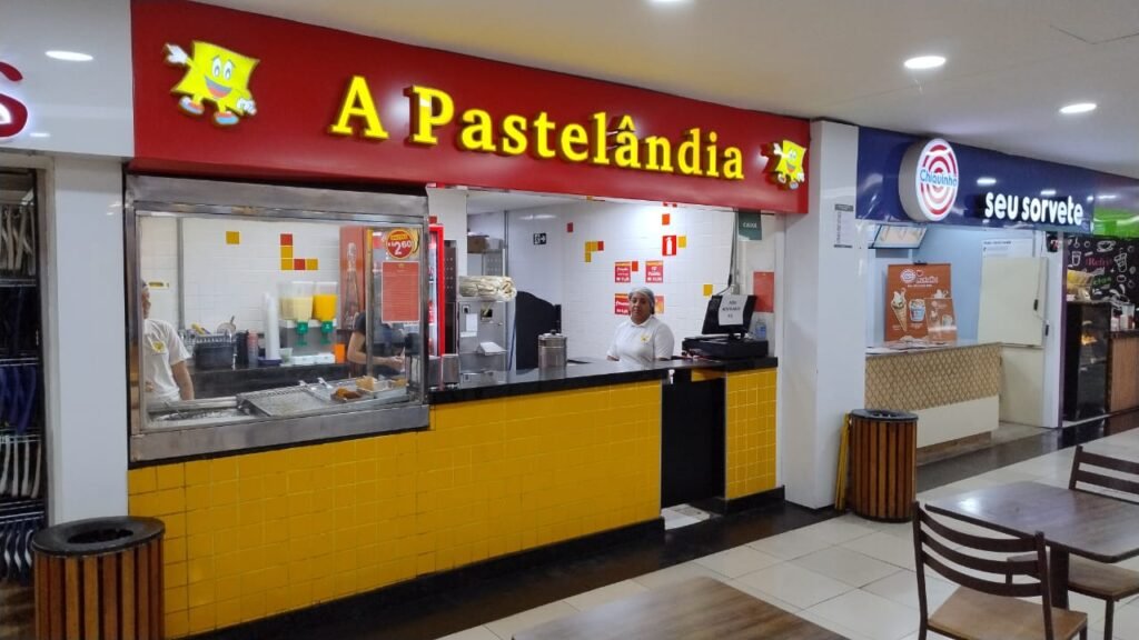 A PASTELÂNDIA
